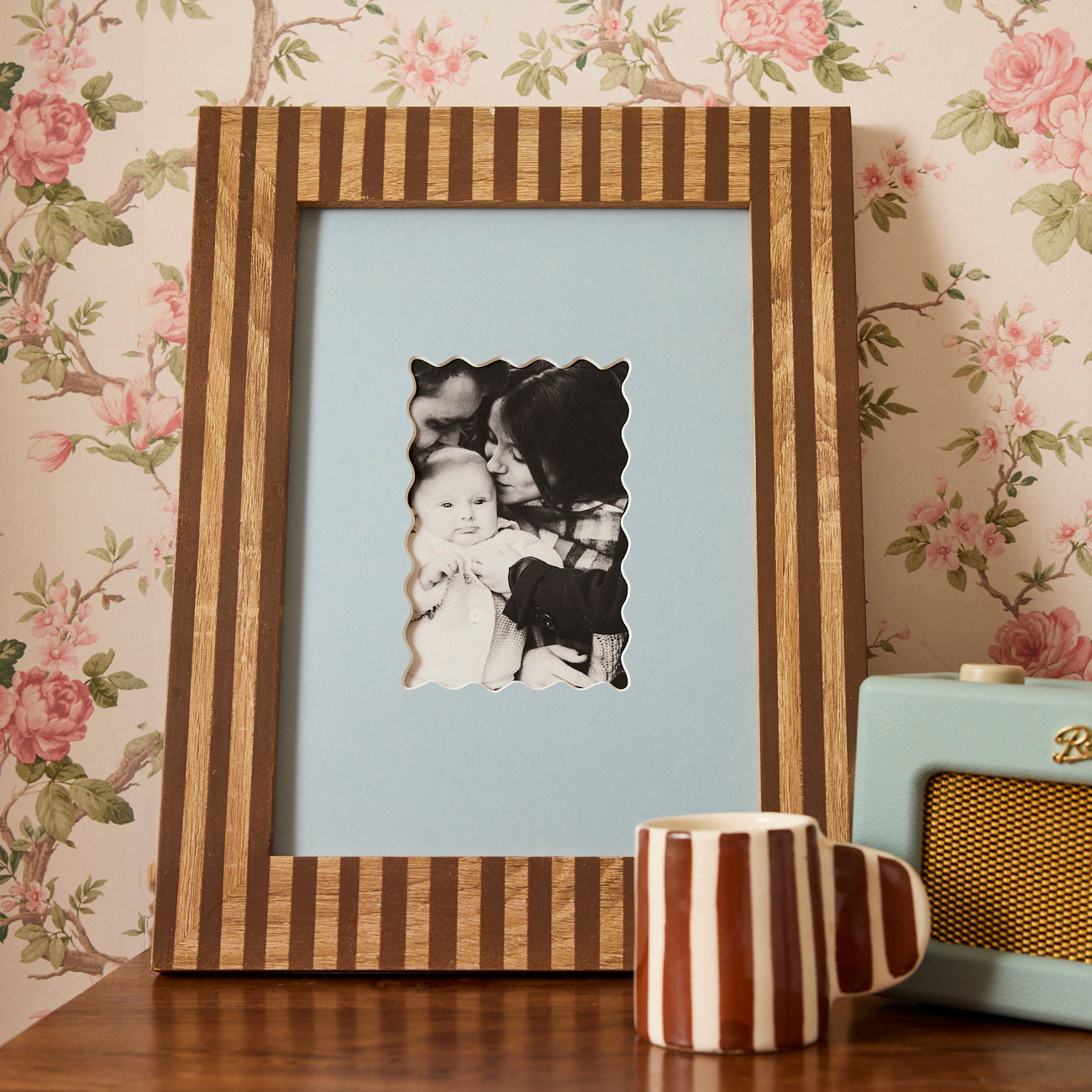 A4 Luxury Wiggle Mount (With Colour Options)