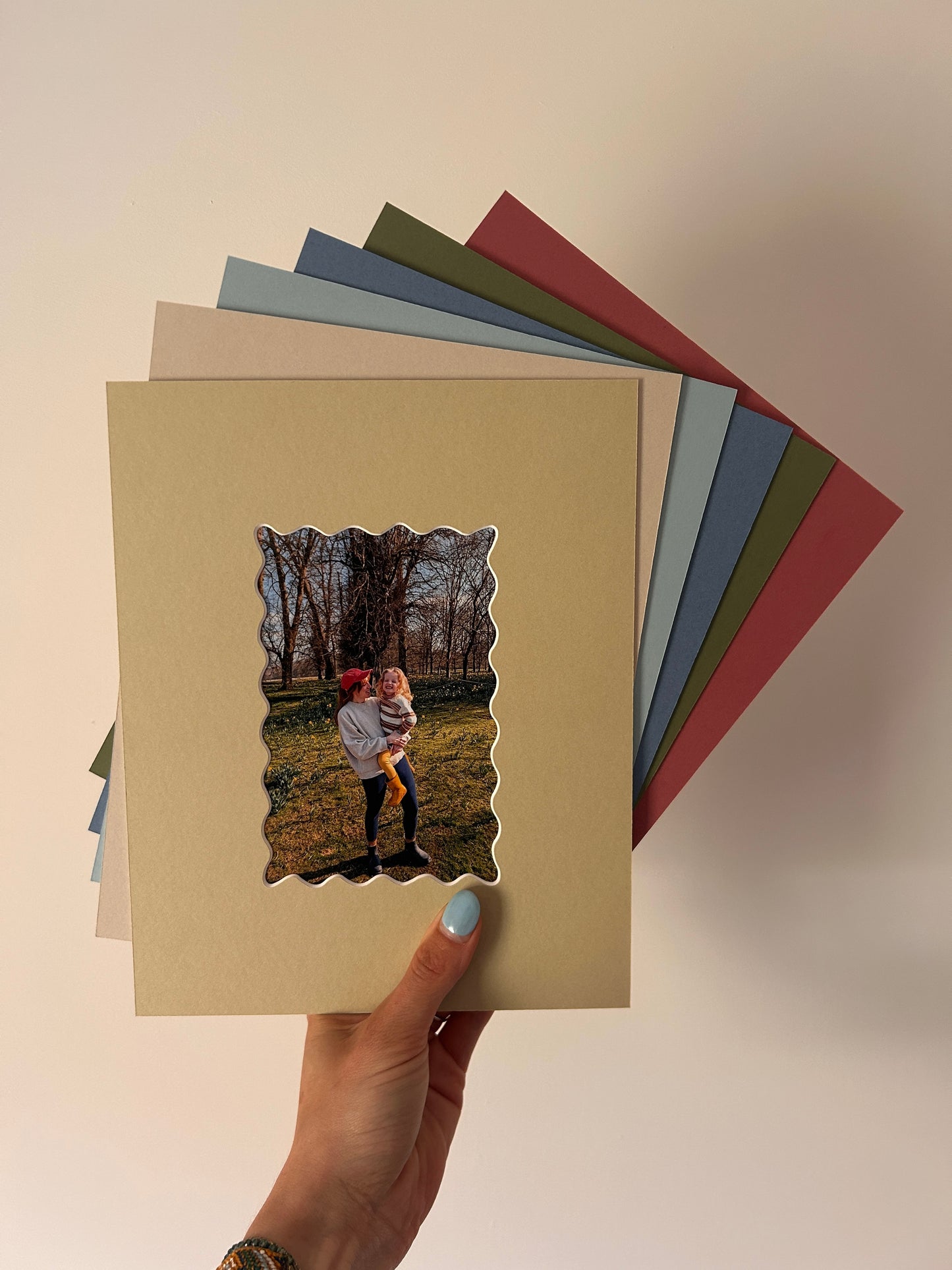 10X8 Inch Luxury Wiggle Mount (With Colour Options)