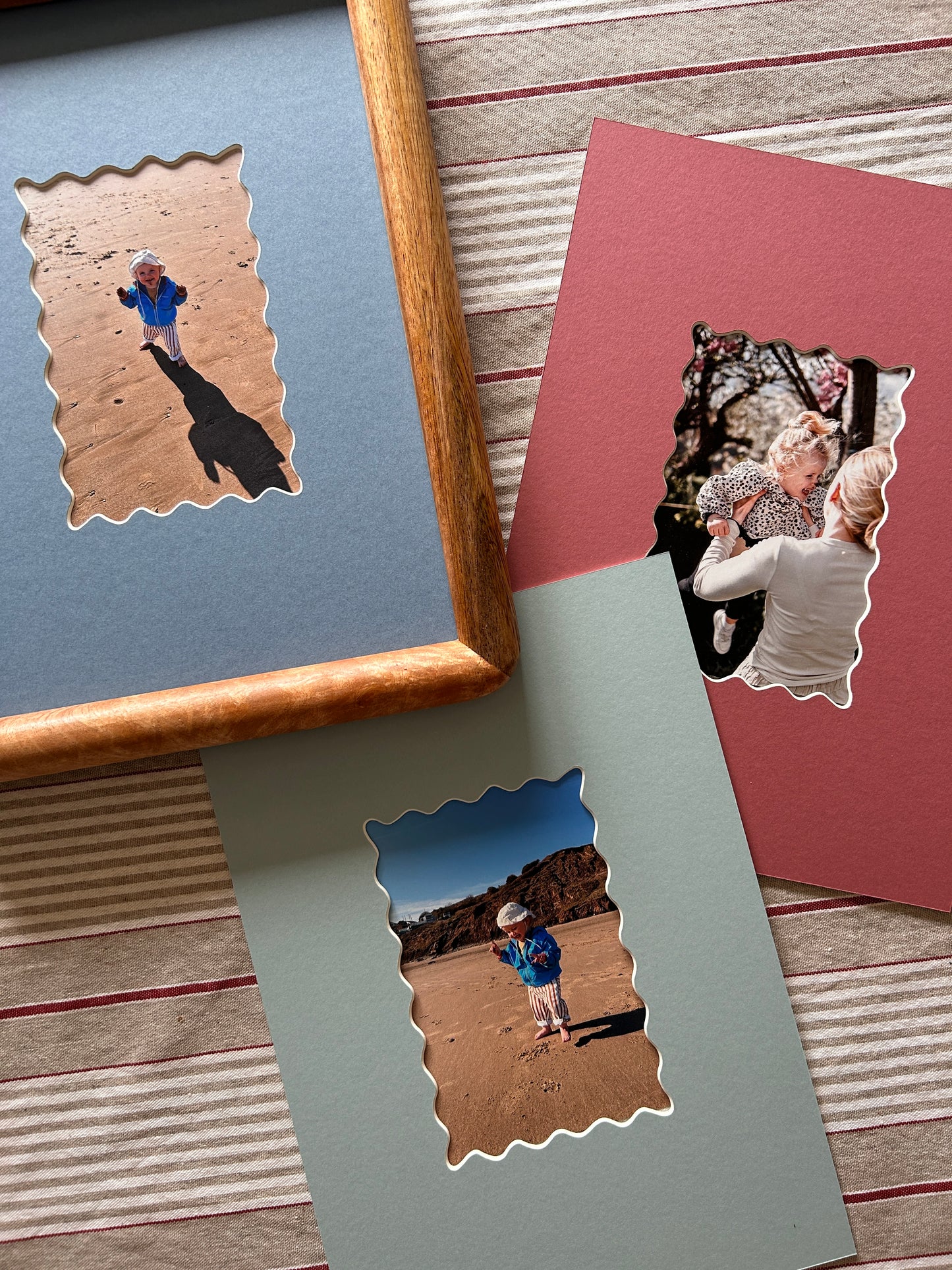 A4 Luxury Wiggle Mount (With Colour Options)