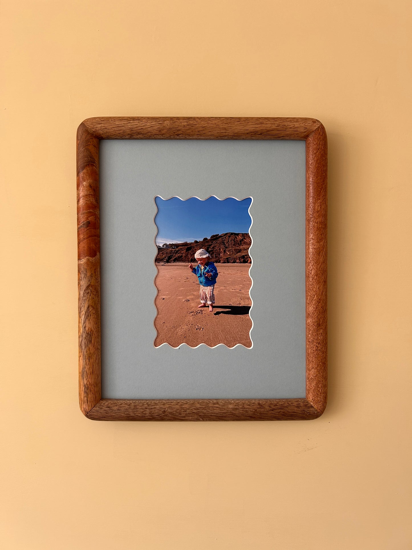 10X8 Inch Luxury Wiggle Mount (With Colour Options)