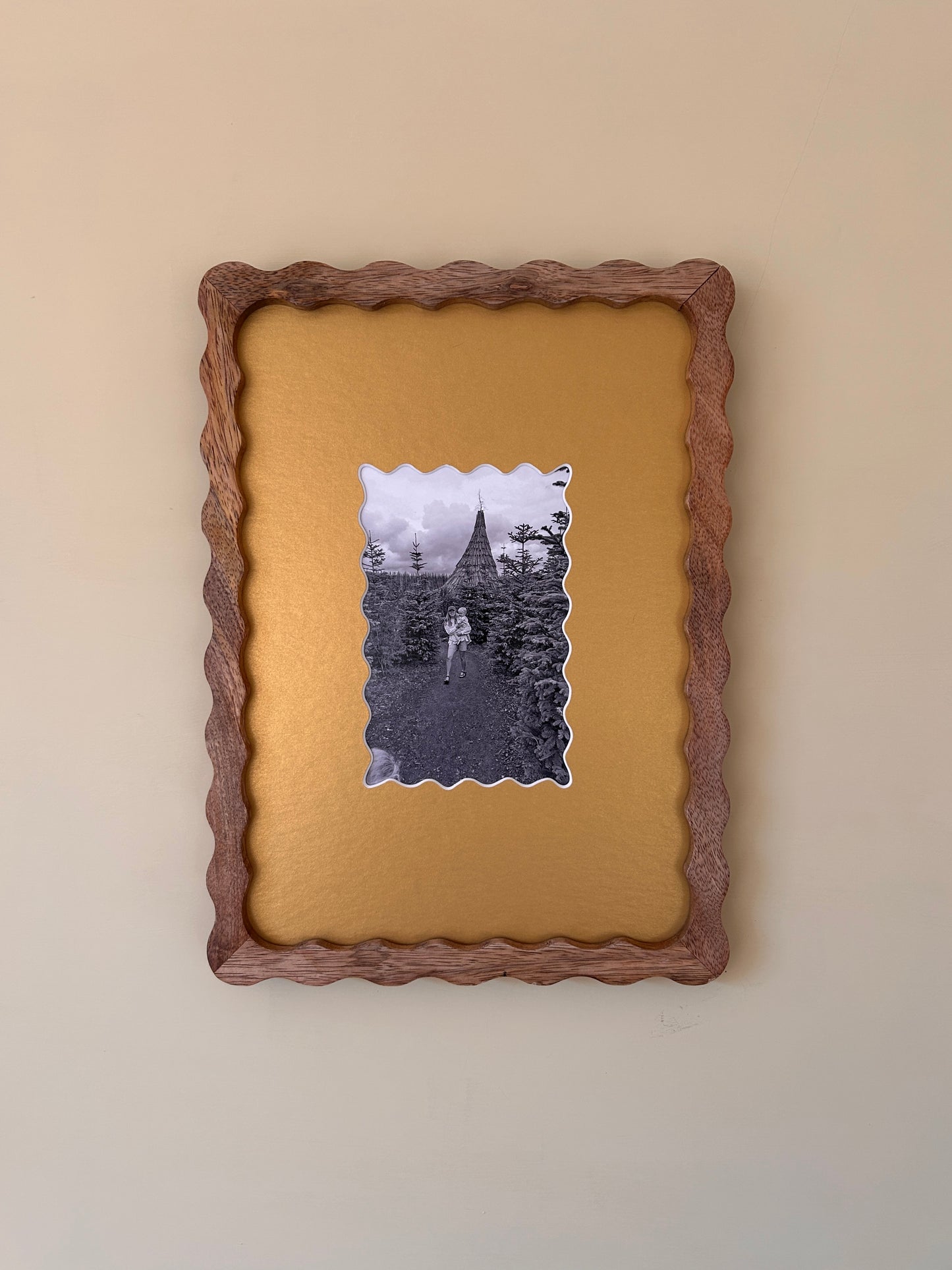 A4 Luxury Wiggle Mount In Gold