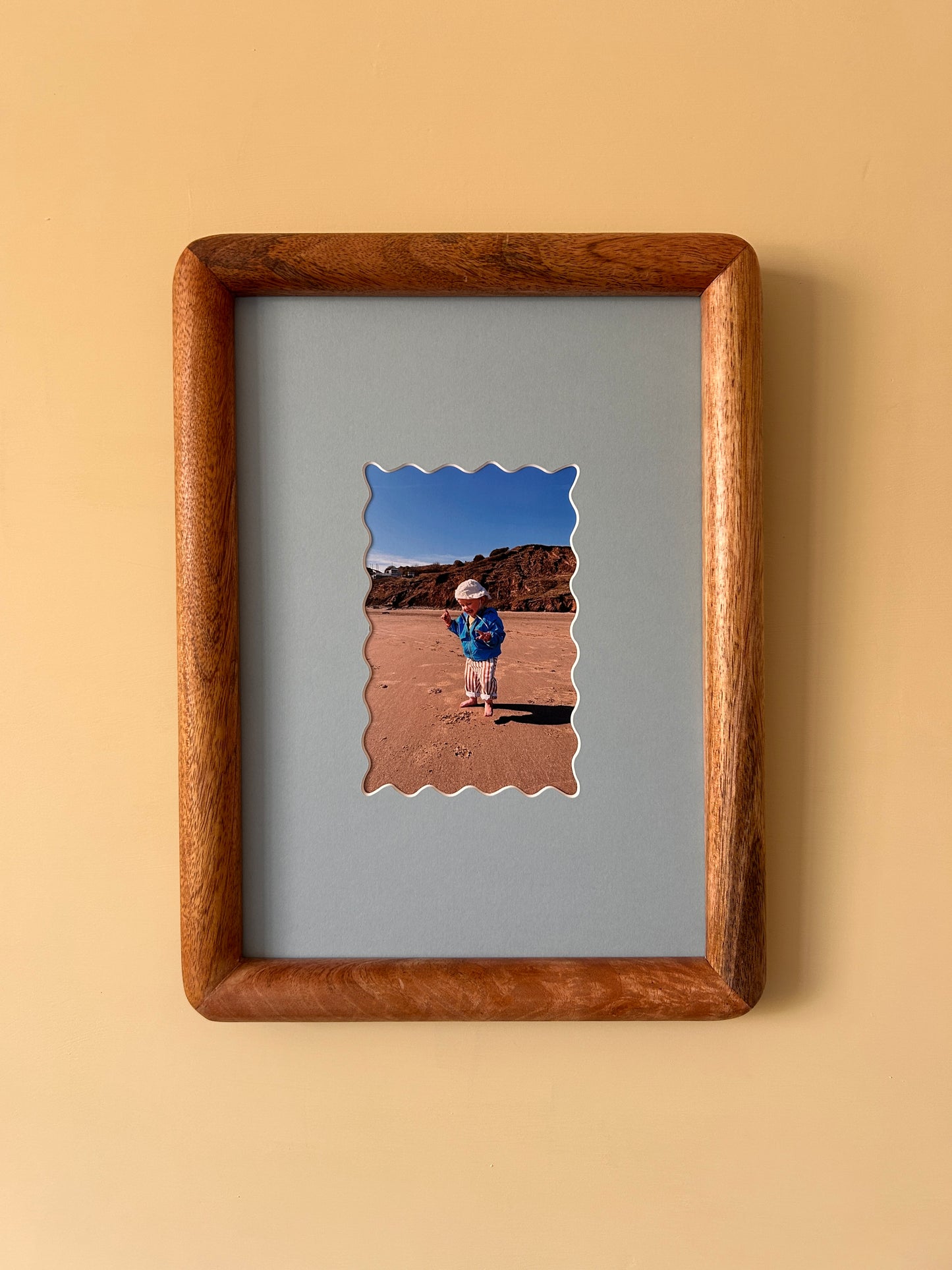 A4 Luxury Wiggle Mount (With Colour Options)