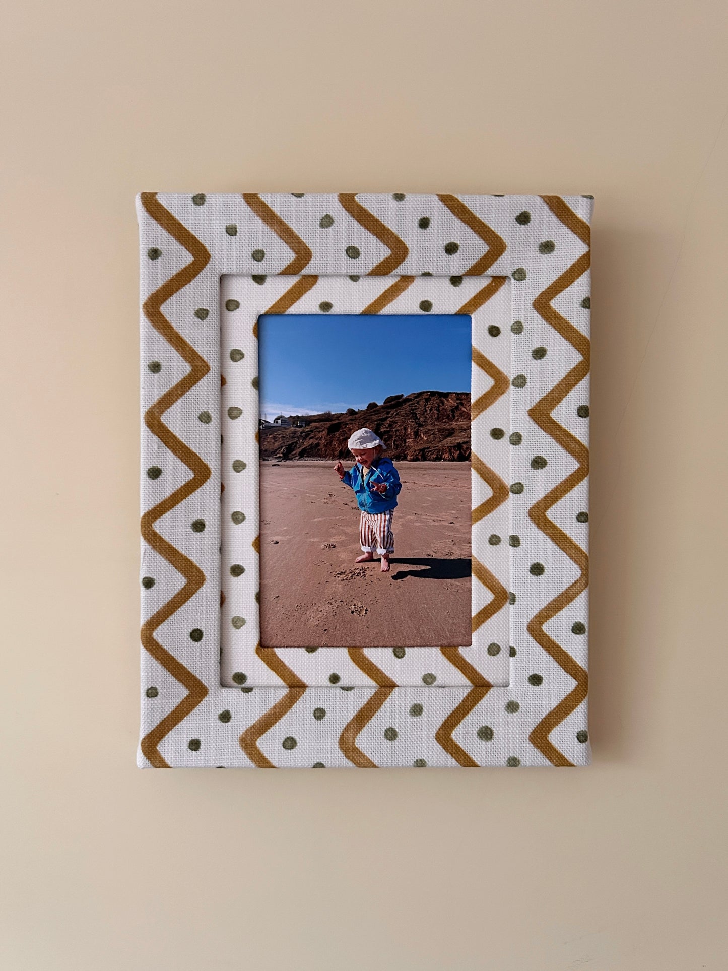 Zig Zag Fabric Photo Frame